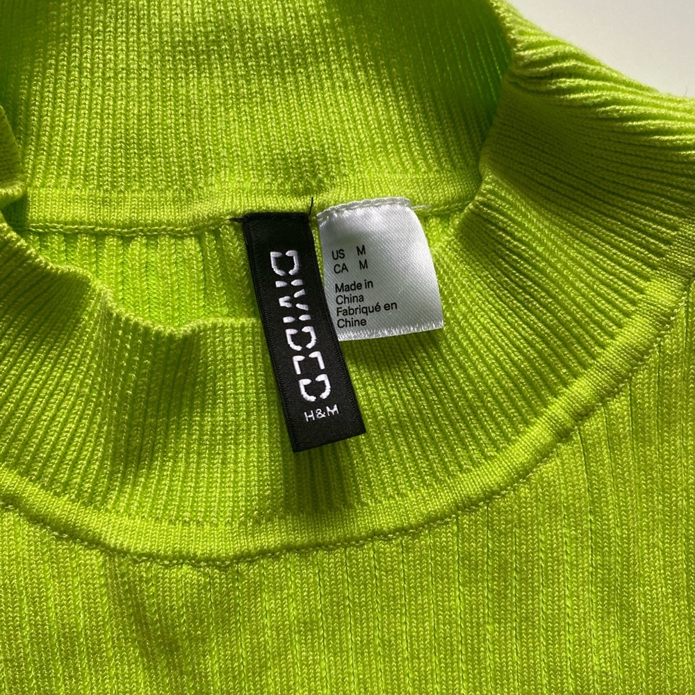 Really cute lime green turtle neck crop top